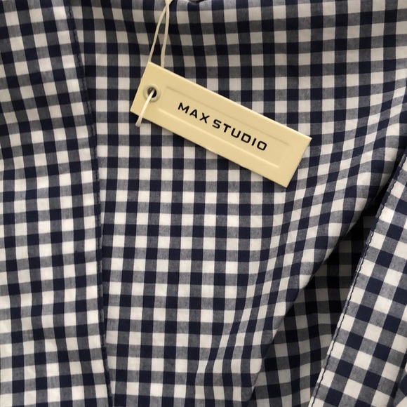 Max Studio wrap top - Picture 2 of 4